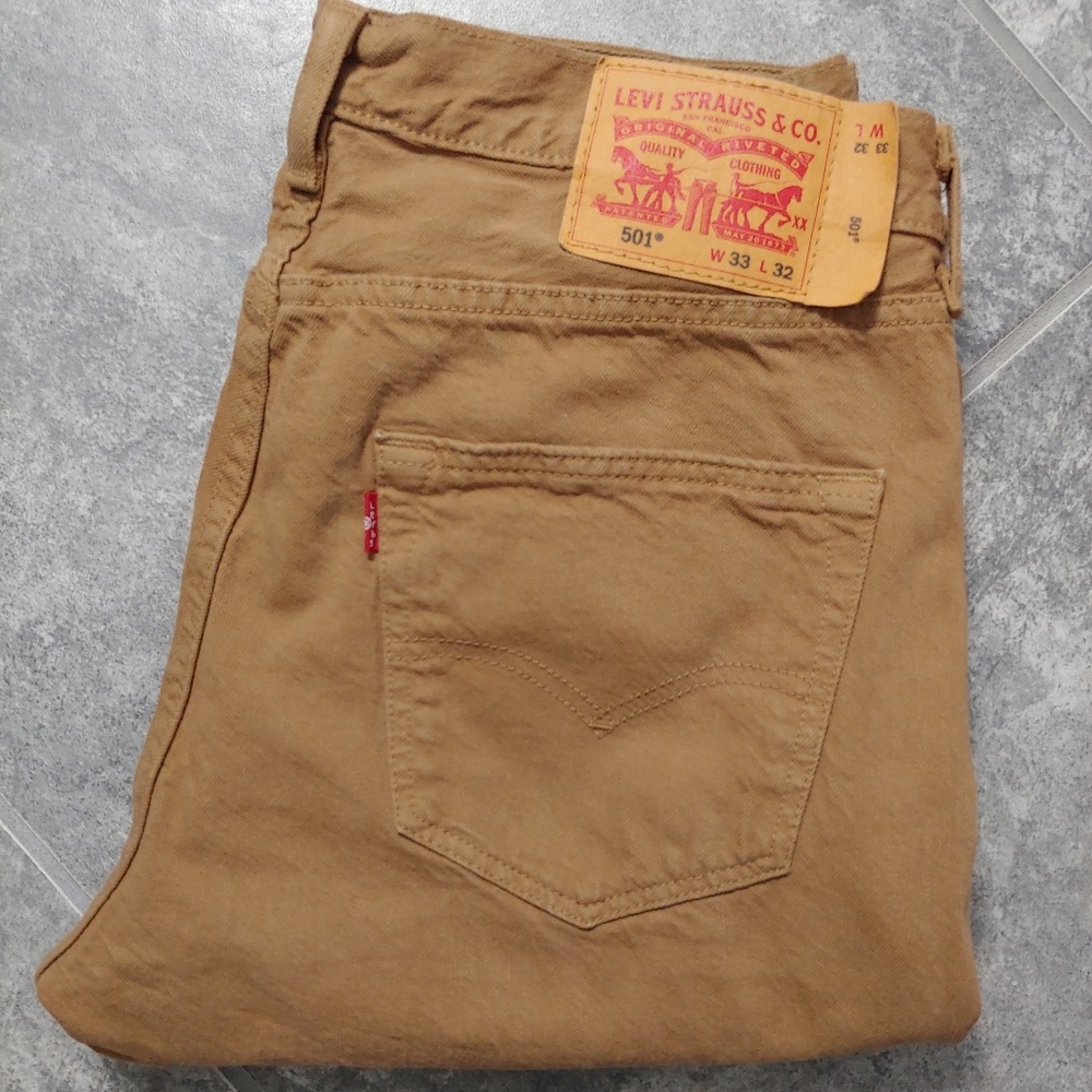 501 Levi's jeans Size 33/32 brown khaki button fly